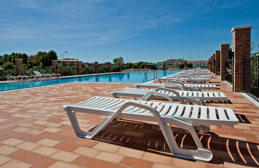 Residence Maestrale Каорле Стая снимка