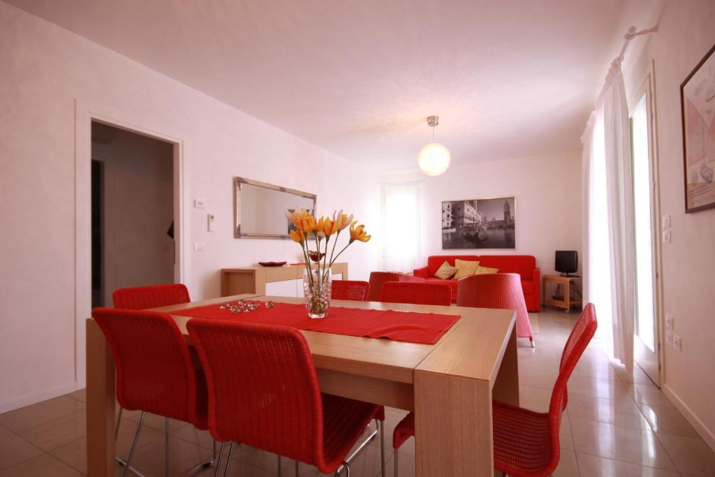 Residence Maestrale Каорле Стая снимка